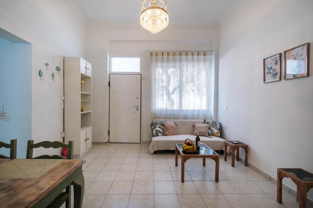Piraiki Coastal Accommodation Pireus Exteriör bild