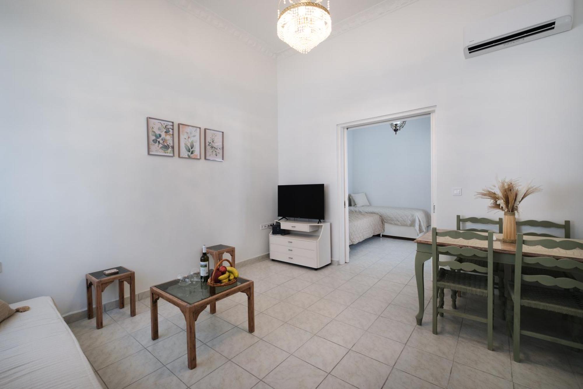 Piraiki Coastal Accommodation Pireus Exteriör bild